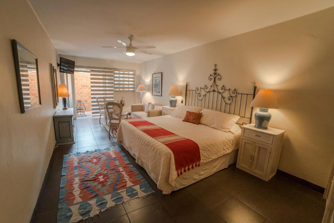 Villa Mirasol ซานมิเกล เด อาเญนเด ภายนอก รูปภาพ